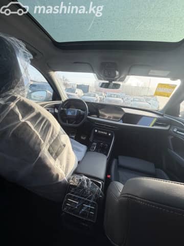 Audi Q5 III 40 TFSI 2.0 AMT 4WD