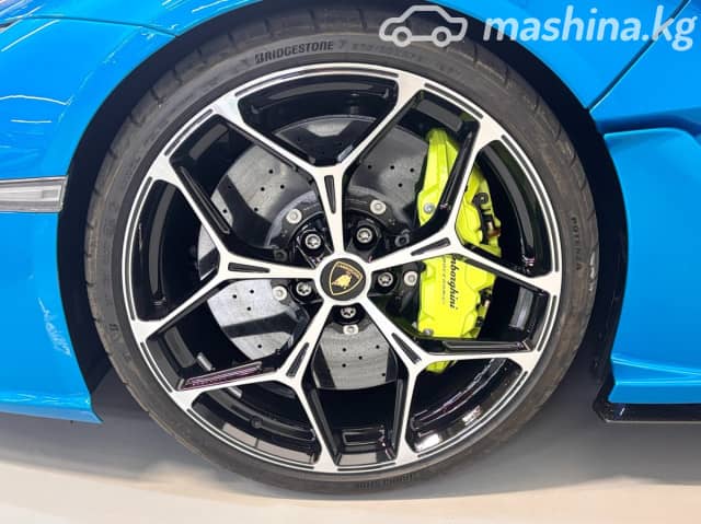 Lamborghini Revuelto 6.5hyb AMT 4WD