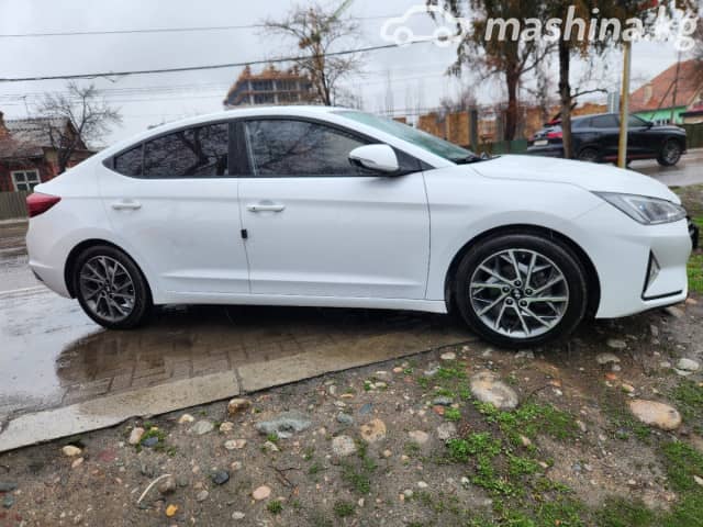 Hyundai Avante VI Рестайлинг 1.6 CVT
