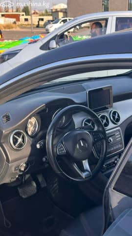 Mercedes-Benz CLA I (C117, X117) 250 2.0 AMT