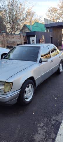 Mercedes-Benz E-Класс I (W124) 320 3.2 AT