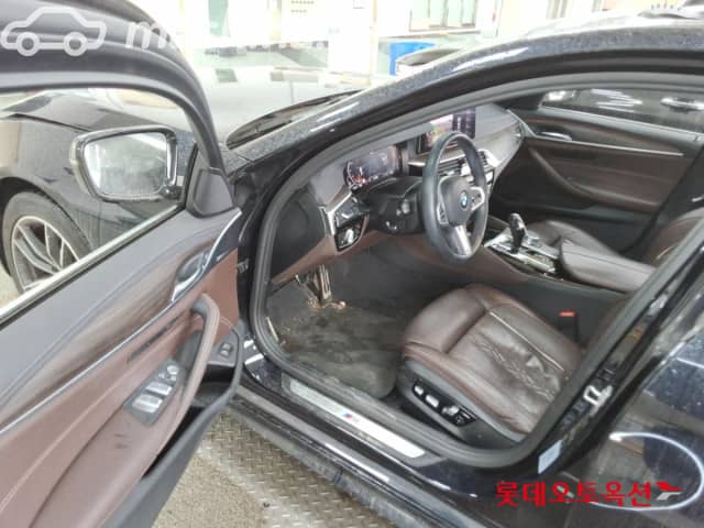 BMW 5 серии VII (G30/G31) Рестайлинг 523d 2.0d AT
