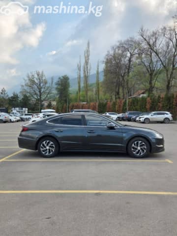 Hyundai Sonata VIII (DN8) 2.0hyb AT