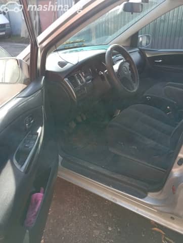 Mazda MPV II (LW) Рестайлинг 2.3 MT