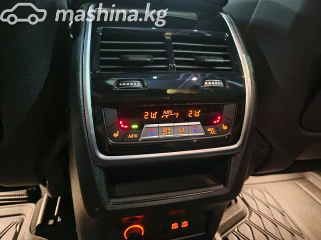 BMW X5 IV (G05/G18) Рестайлинг 40i 3.0 AT 4WD