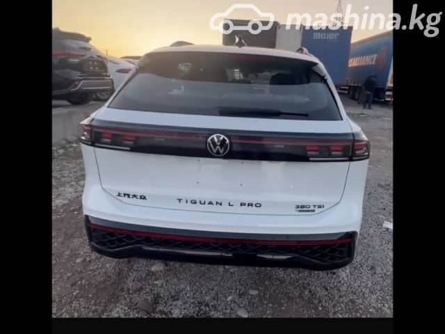 Volkswagen Tiguan II Рестайлинг 2.0 AT