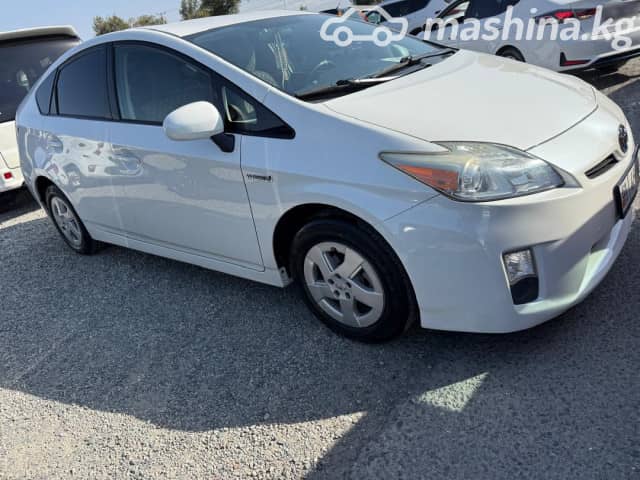 Toyota Prius III Рестайлинг (XW30) 1.8hyb AT