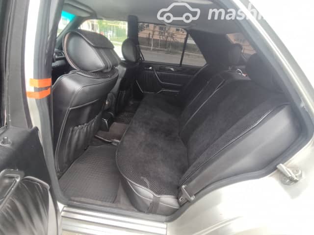 Mercedes-Benz E-Класс I (W124) 320 3.2 AT