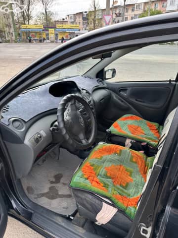 Toyota Yaris I Рестайлинг 1.0 AT
