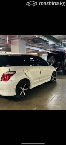 Toyota Ist I 1.3 AT