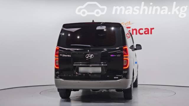 Hyundai Starex (H-1) II Рестайлинг 2 2.5d AT 4WD