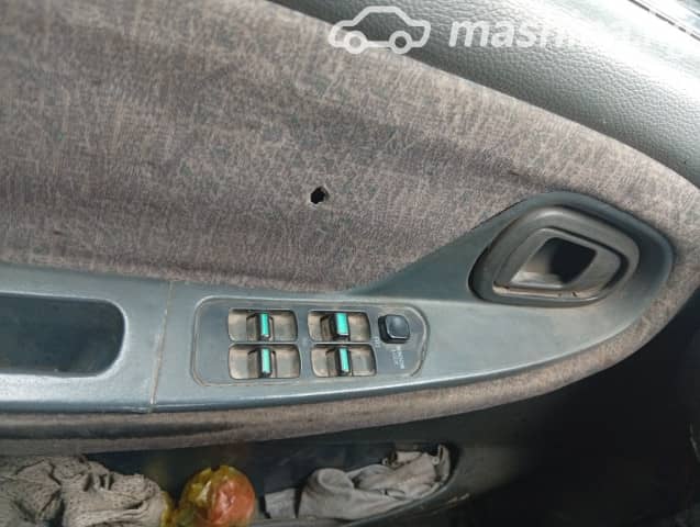 Daewoo Nexia I 1.5 MT