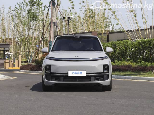 LiXiang L9 Рестайлинг 1.5hyb AT 4WD
