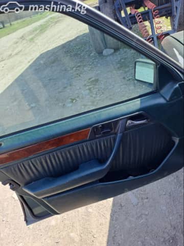 Mercedes-Benz E-Класс I (W124) 320 3.2 MT