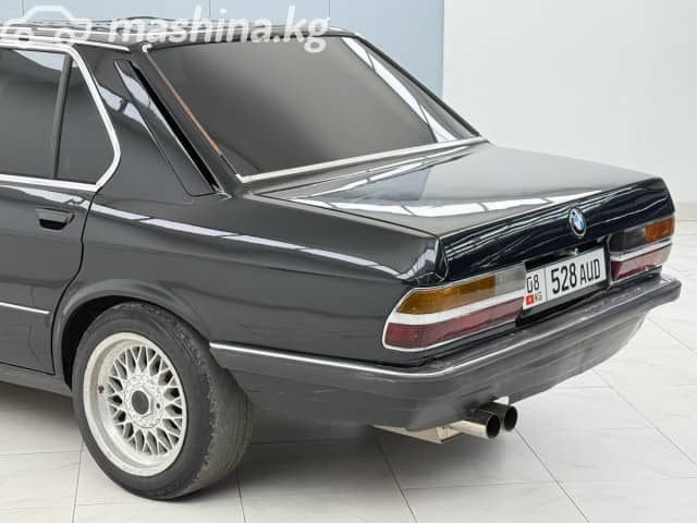 BMW 5 серии II (E28) 528i 2.8 MT