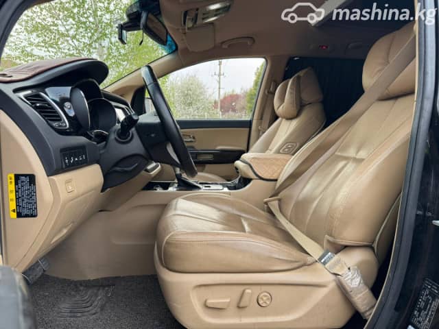 Kia Carnival III 2.2d AT