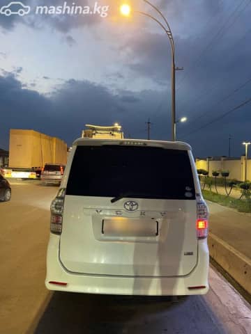 Toyota Voxy II (R70) Рестайлинг 2.0 CVT 4WD