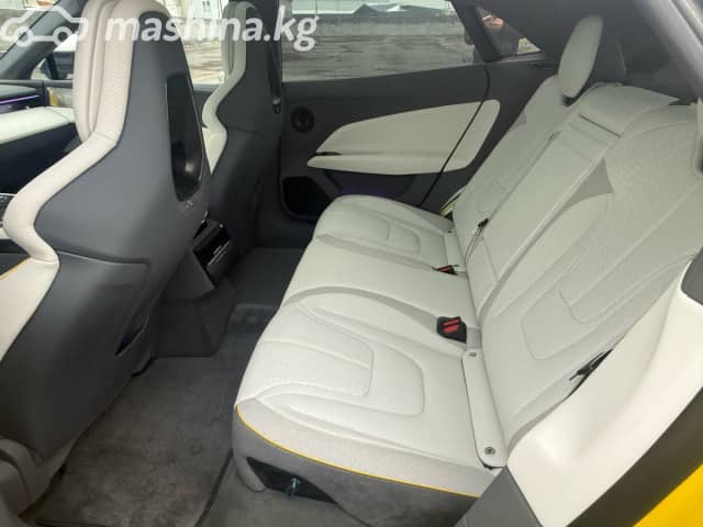 Lotus Emeya Electro AT 4WD