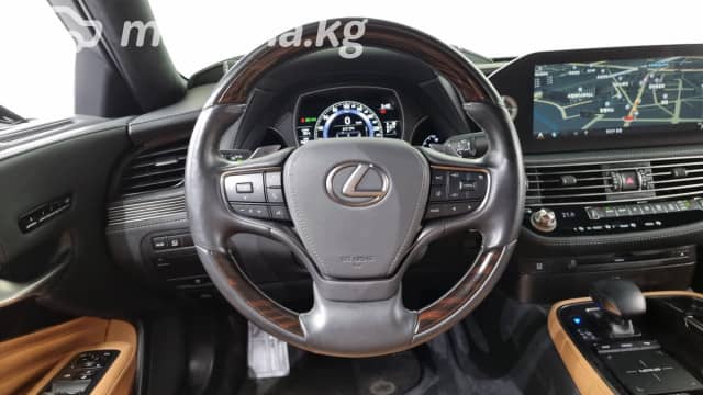 Lexus LS V 500h 3.5hyb AT 4WD