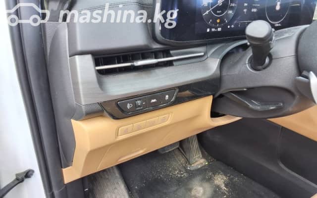 Kia Carnival IV 2.2d AT
