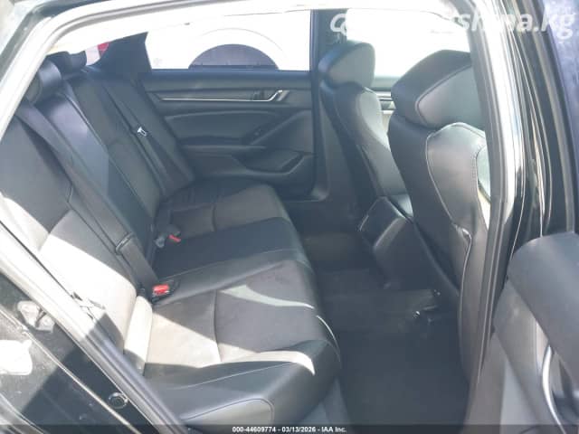Honda Accord X 1.5 CVT