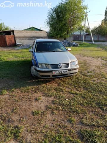 Volkswagen Bora 1.6 MT