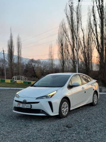 Toyota Prius IV Рестайлинг (XW50) 1.8hyb AT