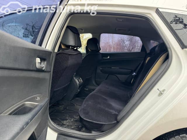 Kia K5 II 2.0 AT