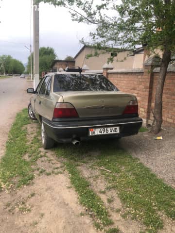 Daewoo Nexia I 1.5 MT