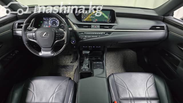 Lexus ES VII 300h 2.5hyb CVT