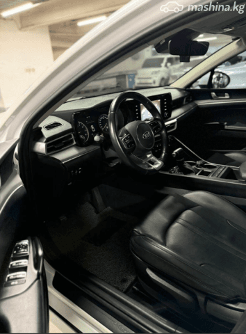 Kia K5 III LPi 2.0 AT