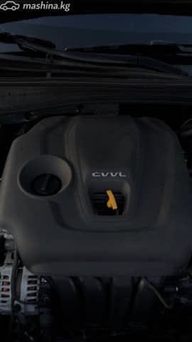 Kia K5 II 2.0 AT