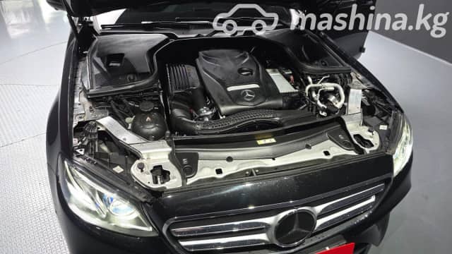 Mercedes-Benz E-Класс V (W213, S213, C238) 300 2.0 AT 4WD