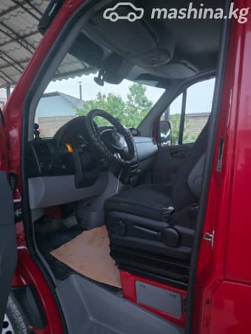 Mercedes-Benz Фургон (6х2)