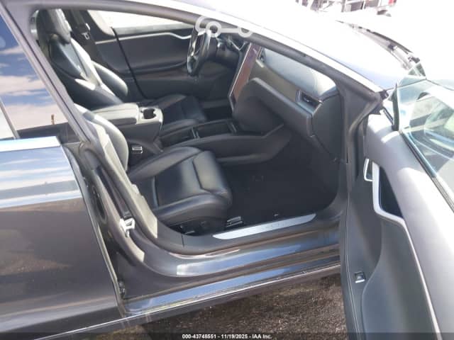 Tesla Model S I Рестайлинг 100D Electro AT 4WD