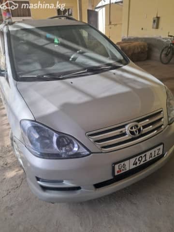 Toyota Avensis Verso 2.0 MT