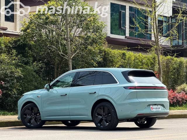 LiXiang L6 1.5hyb AT 4WD