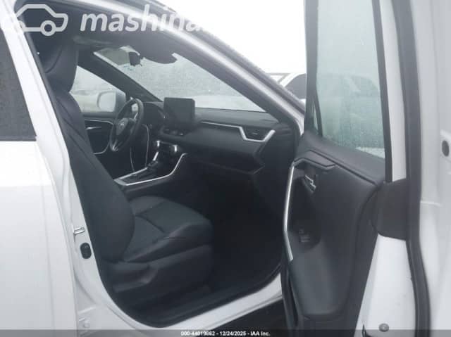 Toyota RAV4 V (XA50) 2.5hyb CVT 4WD