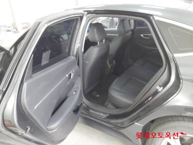 Hyundai Sonata VIII (DN8) 2.0 AT