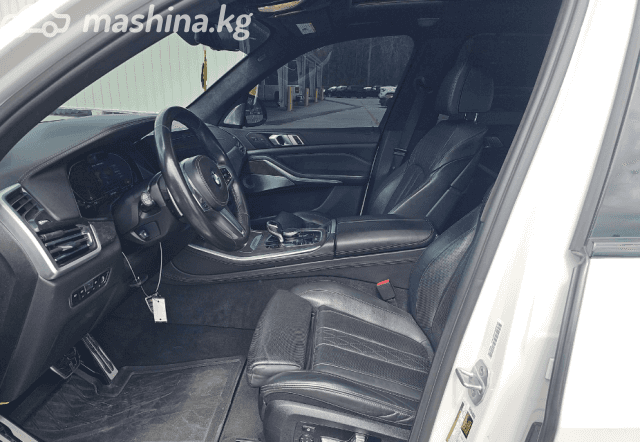 BMW X5 IV (G05/G18) M50i 4.4 AT 4WD