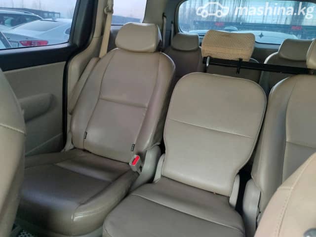 Kia Carnival III 2.2d AT