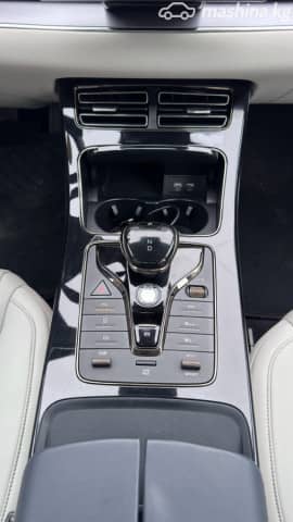 BYD E9 Electro AT