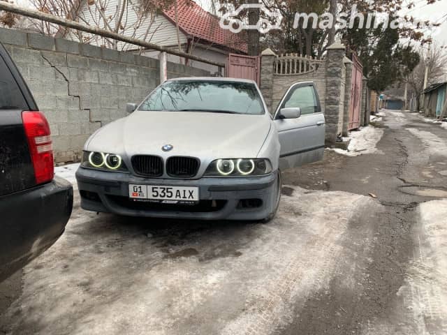 BMW 5 серии IV (E39) 540i 4.4 AT
