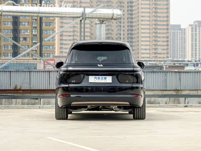 LiXiang L9 Рестайлинг 1.5hyb AT 4WD