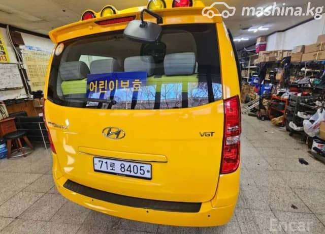 Hyundai H-1 Starex