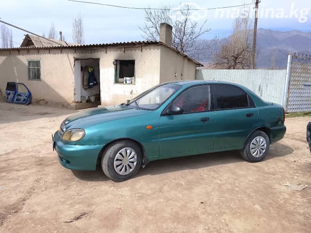 Chevrolet Lanos I 1.5 MT
