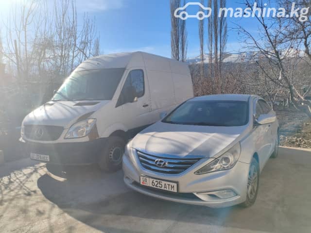 Hyundai Sonata VI (YF) 2.0 AT Газ