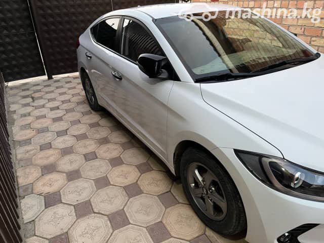 Hyundai Avante VI 1.6 AT
