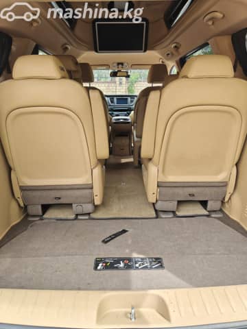 Kia Carnival III 2.2d AT