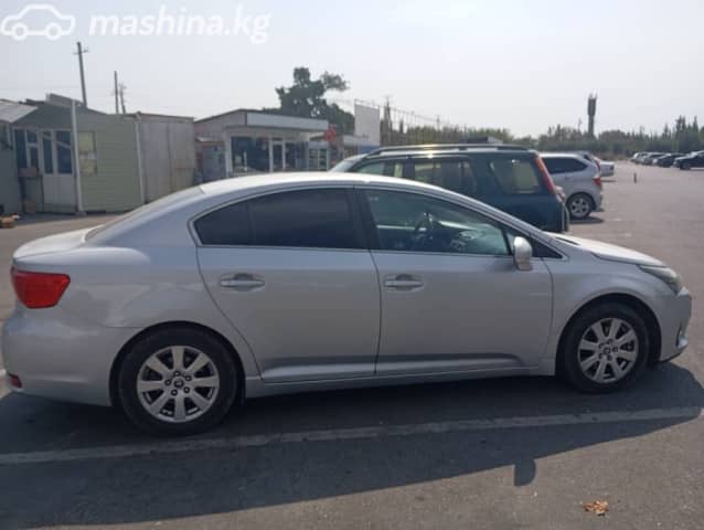 Toyota Avensis III Рестайлинг 2.0 MT